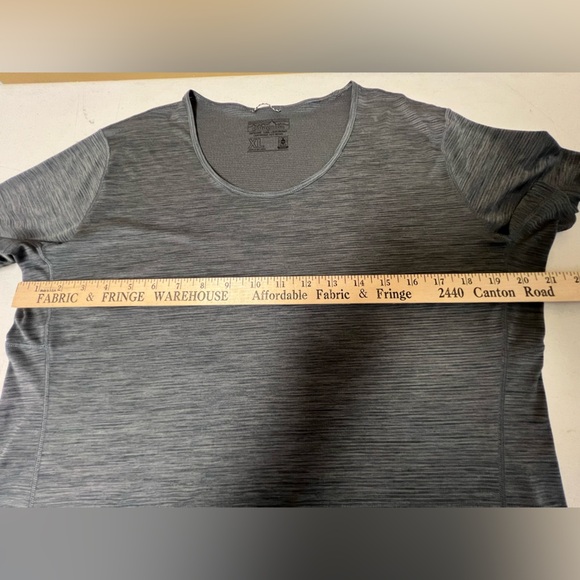 PATAGONIA CAPILENE COOL LIGHTWEIGHT LADIES SHORT SLEEVE SHIRT SIZE XL
GRAY TONES - Picture 10 of 12